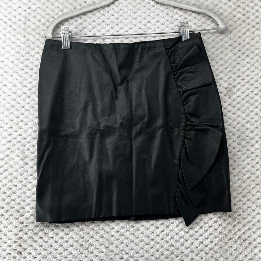 Express Faux Leather Mini Skirt Ruffle‎ Detail Black Retro Y2K Punk Moto Size 2